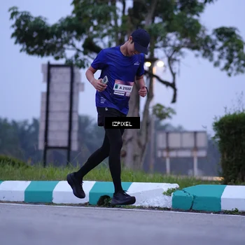 Runner Photo 7485060
