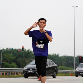 Runner Photo 7485065