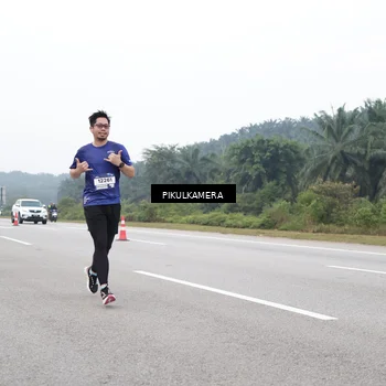 Runner Photo 7485068