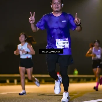 Runner Photo 7485075