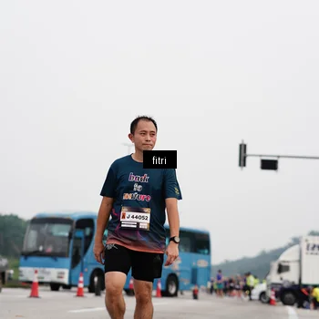 Runner Photo 7485091