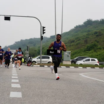 Runner Photo 7485123