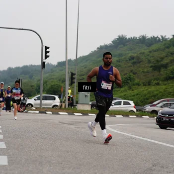 Runner Photo 7485146