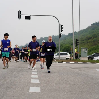 Runner Photo 7485153