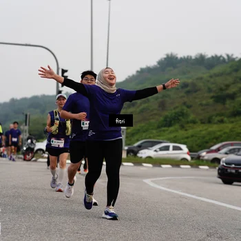 Runner Photo 7485204