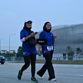 Runner Photo 7485210