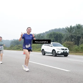 Runner Photo 7485213