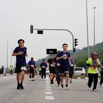 Runner Photo 7485291