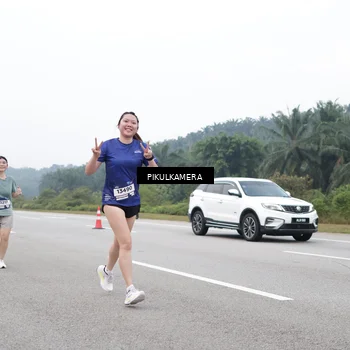 Runner Photo 7485302