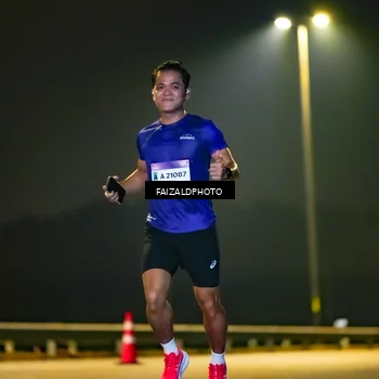 Runner Photo 7485411