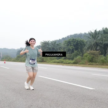Runner Photo 7485413