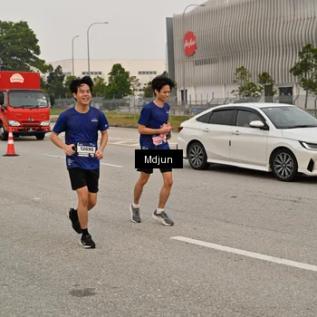 Runner Photo 7485513