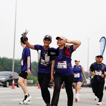 Runner Photo 7485565