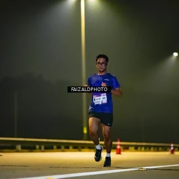 Runner Photo 7485614