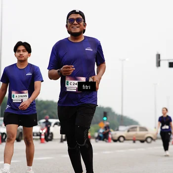 Runner Photo 7485649
