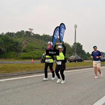Runner Photo 7485660