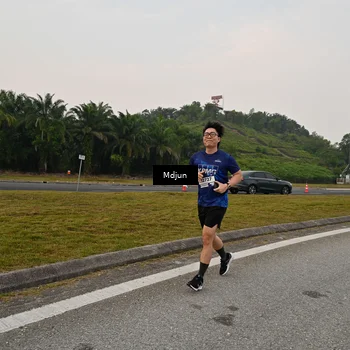 Runner Photo 7485663