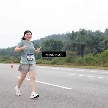 Runner Photo 7485685