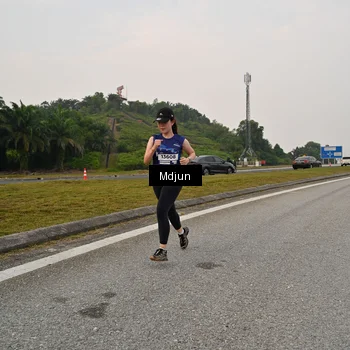 Runner Photo 7485692