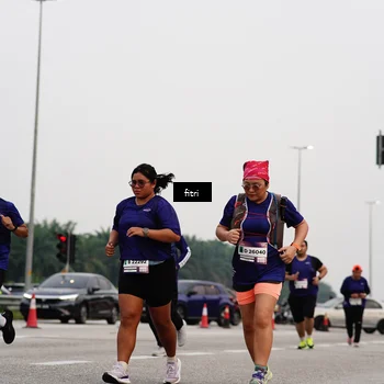 Runner Photo 7485699