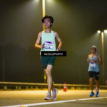 Runner Photo 7485743