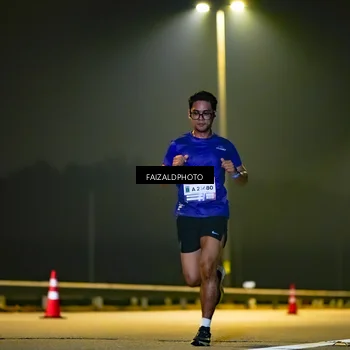 Runner Photo 7485750