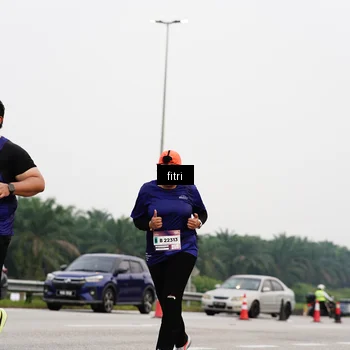 Runner Photo 7485758