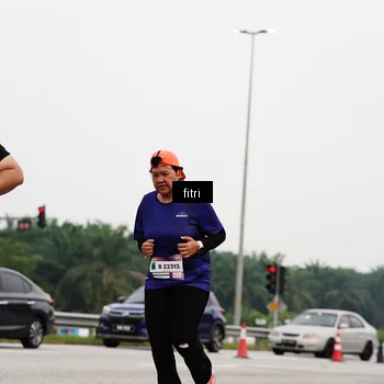 Runner Photo 7485762