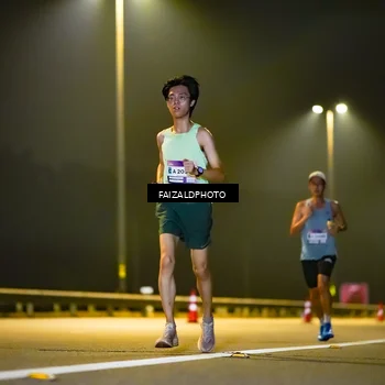 Runner Photo 7485789