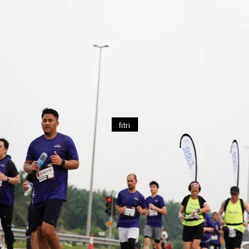 Runner Photo 7485836