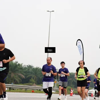 Runner Photo 7485839