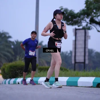 Runner Photo 7485842