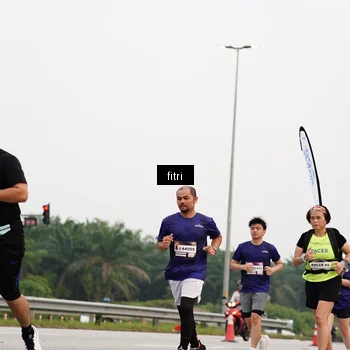 Runner Photo 7485847