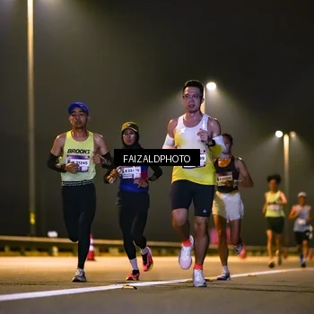 Runner Photo 7485849
