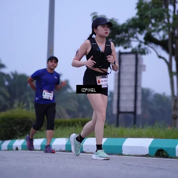 Runner Photo 7485860
