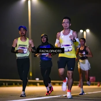Runner Photo 7485868