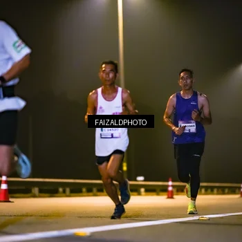 Runner Photo 7485878