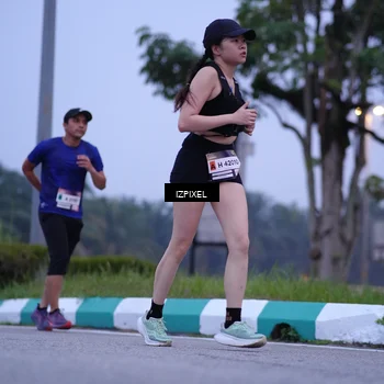 Runner Photo 7485880