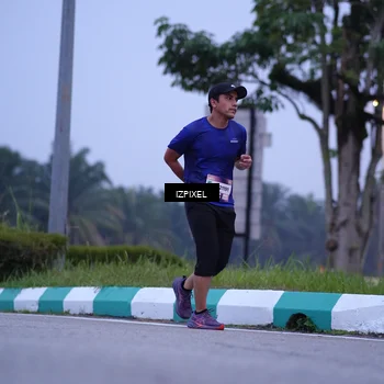 Runner Photo 7485944