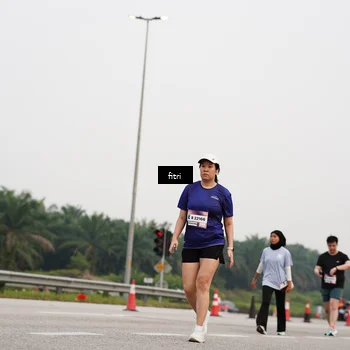 Runner Photo 7485947