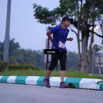 Runner Photo 7485960