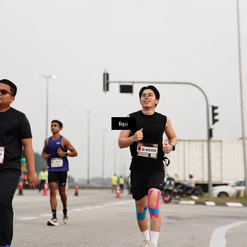 Runner Photo 7486017
