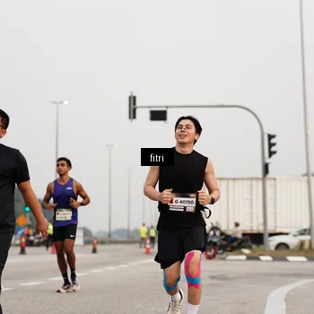Runner Photo 7486022