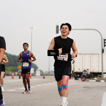 Runner Photo 7486024