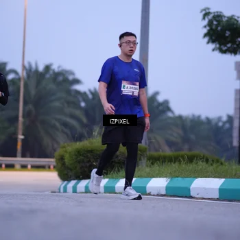 Runner Photo 7486035