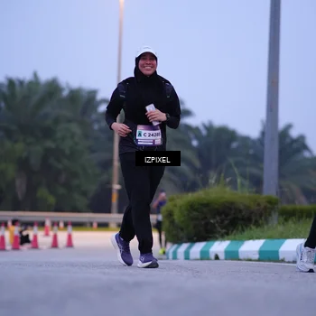 Runner Photo 7486043