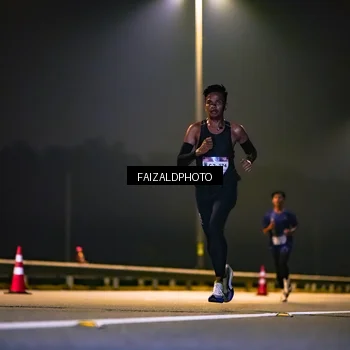 Runner Photo 7486062