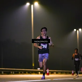 Runner Photo 7486091