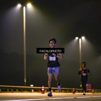 Runner Photo 7486103