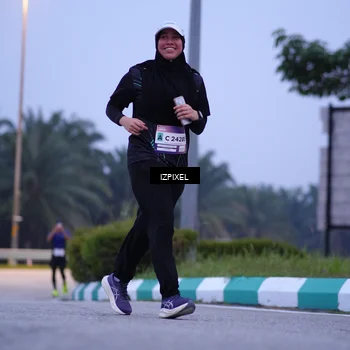 Runner Photo 7486129